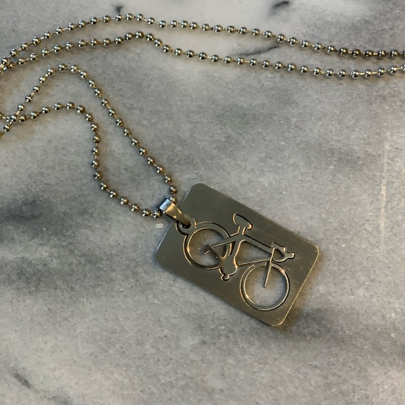 Detachable Bicycle Necklace- NWT - Picture 4 of 4